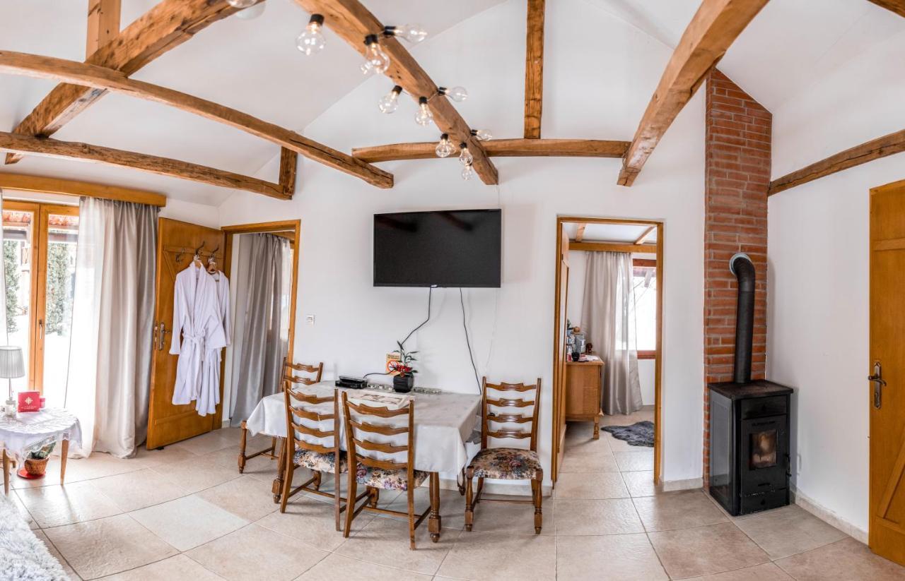 Apartmani LUNIJA Gornji Milanovac Bagian luar foto