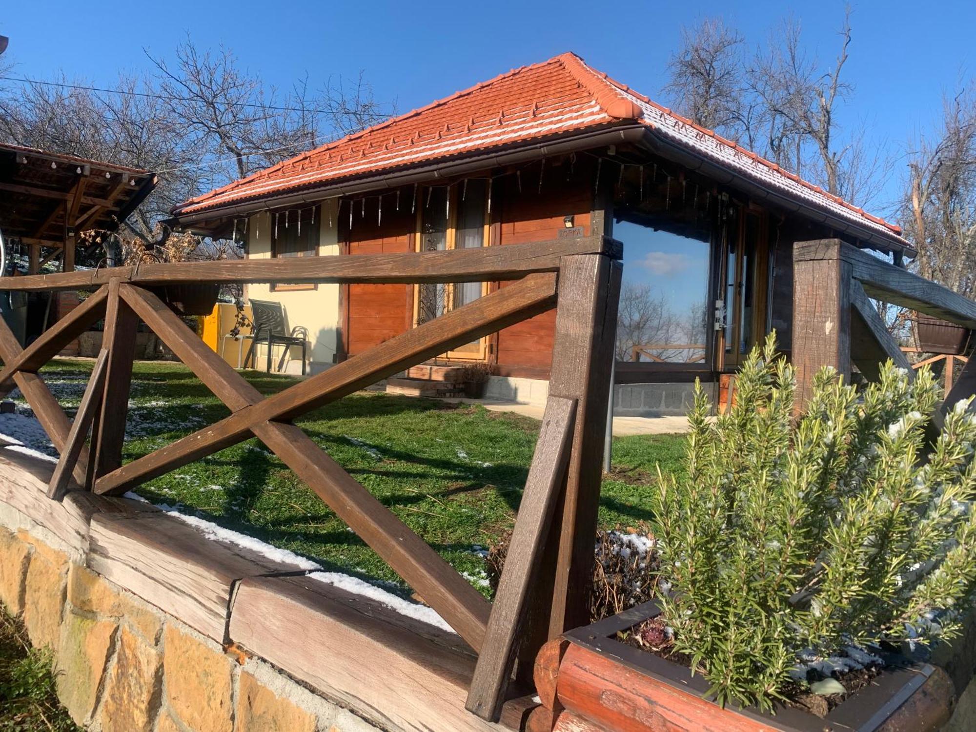 Apartmani LUNIJA Gornji Milanovac Bagian luar foto