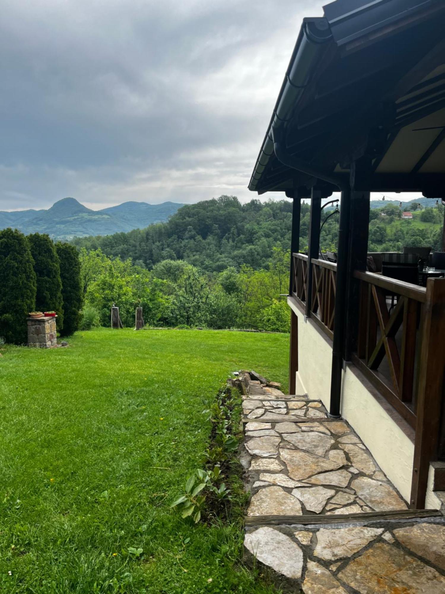 Apartmani LUNIJA Gornji Milanovac Bagian luar foto