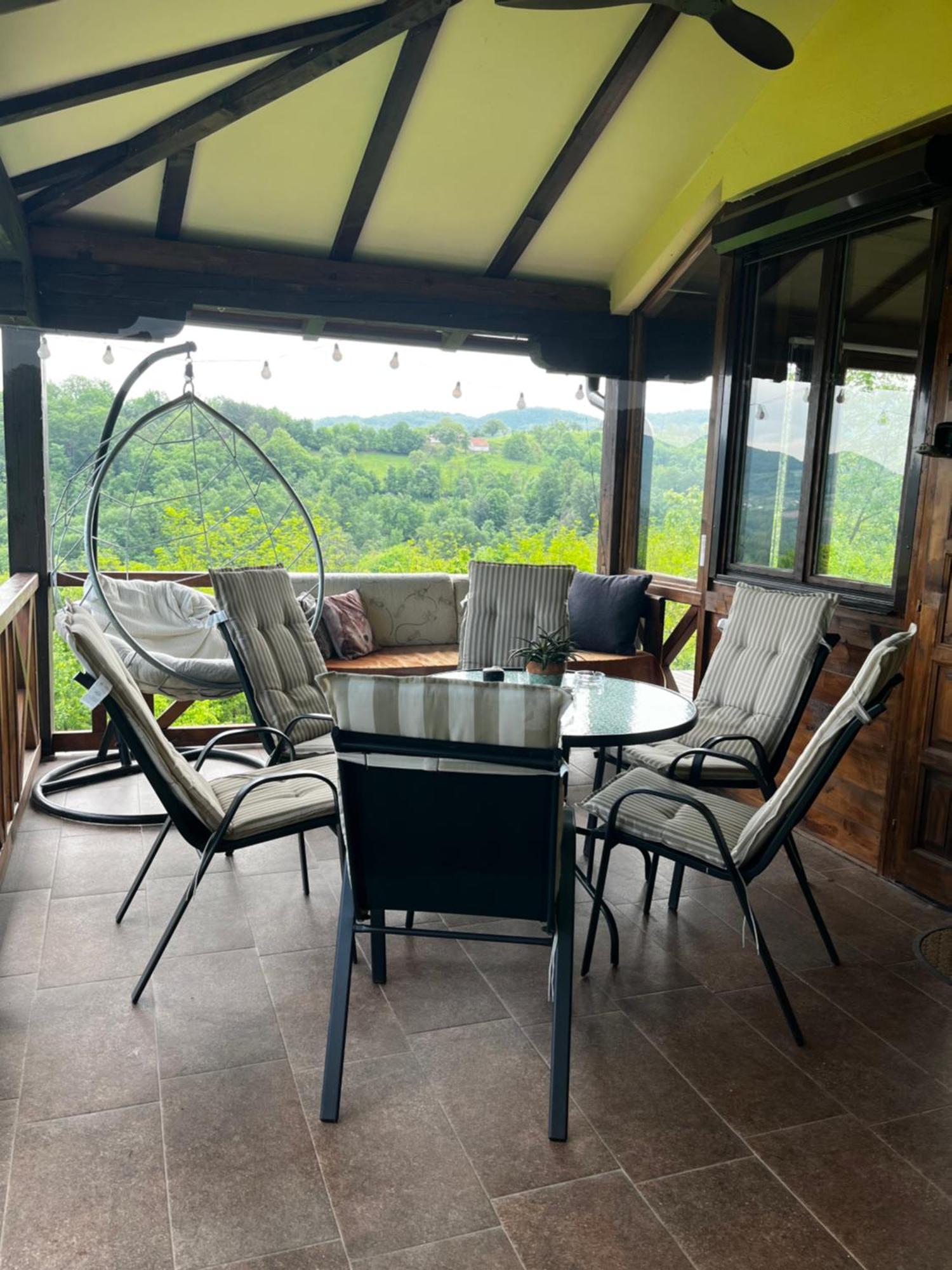Apartmani LUNIJA Gornji Milanovac Bagian luar foto